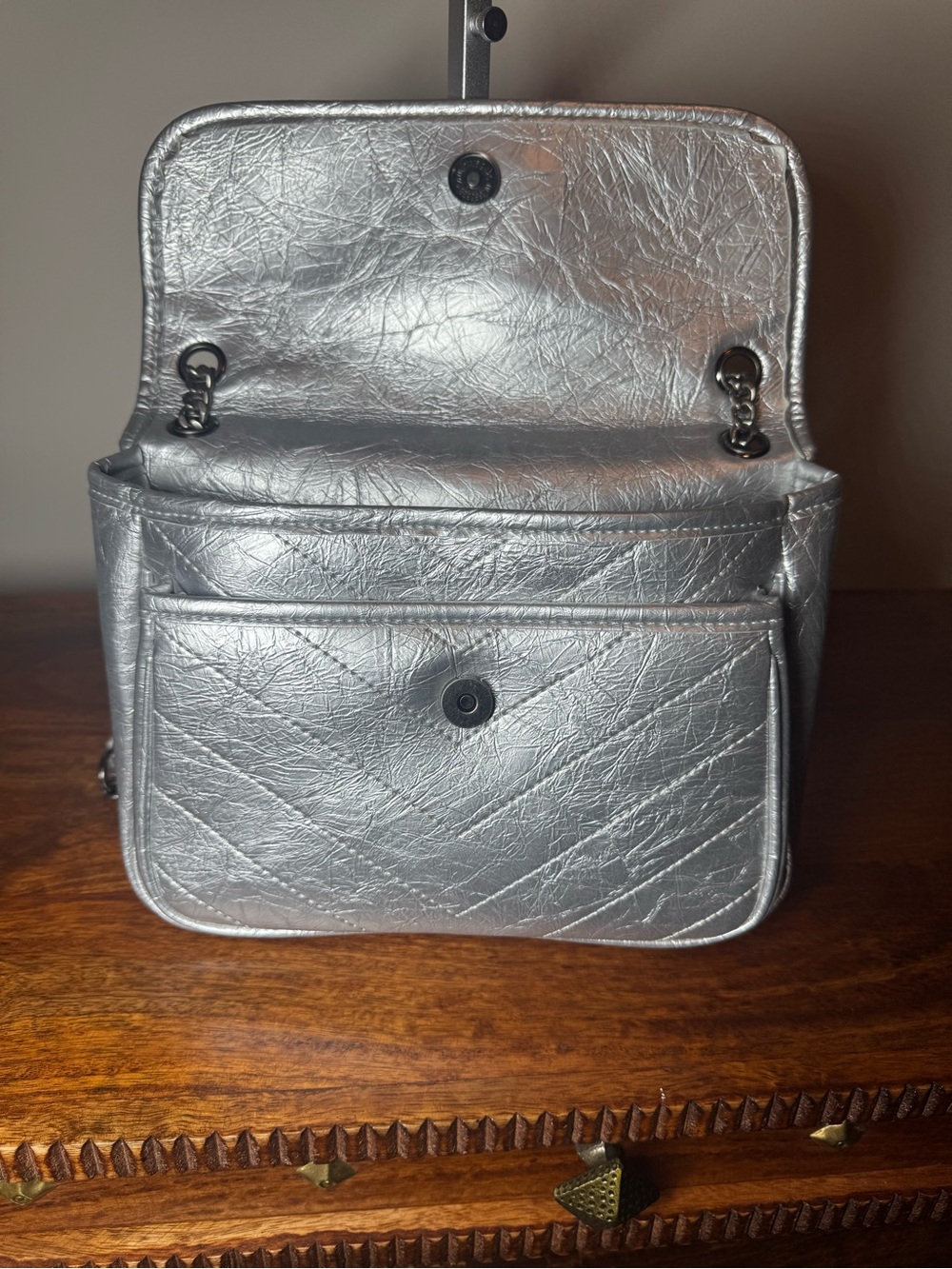 Silver Shoulder Bag; No Brand - Picture 8 of 8